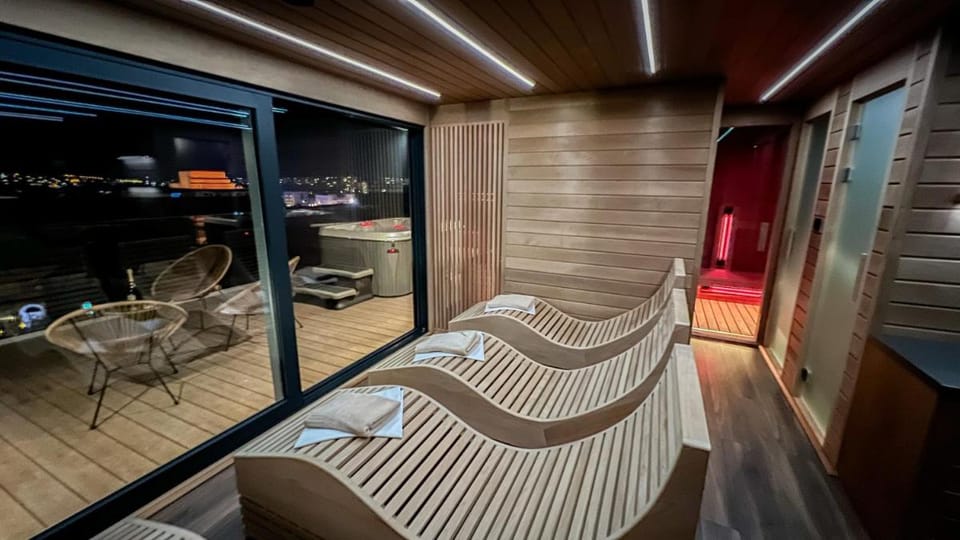 BOUTIQUE HOTEL11 with rooftop SPA Hotel in Slovakia
