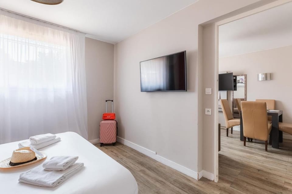 Appart'City Confort Marseille Centre Prado VÃ©lodrome Apartment hotel in Marseille