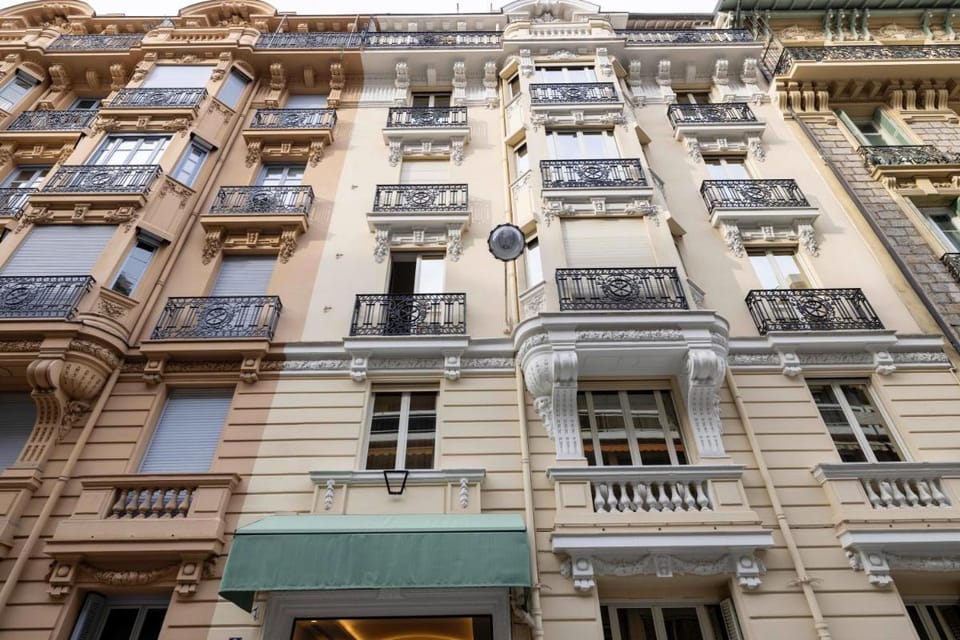 Crisol Mozart Hotel in Nice