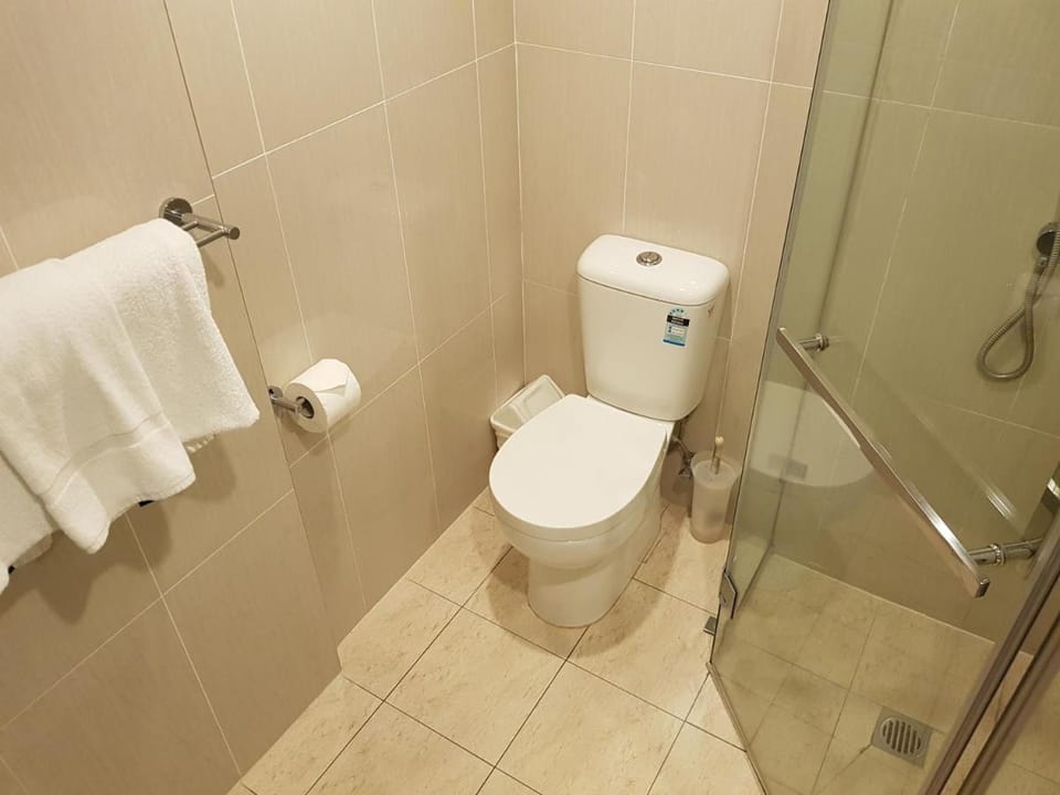 Twin Towers Inn Hotel in Sydney