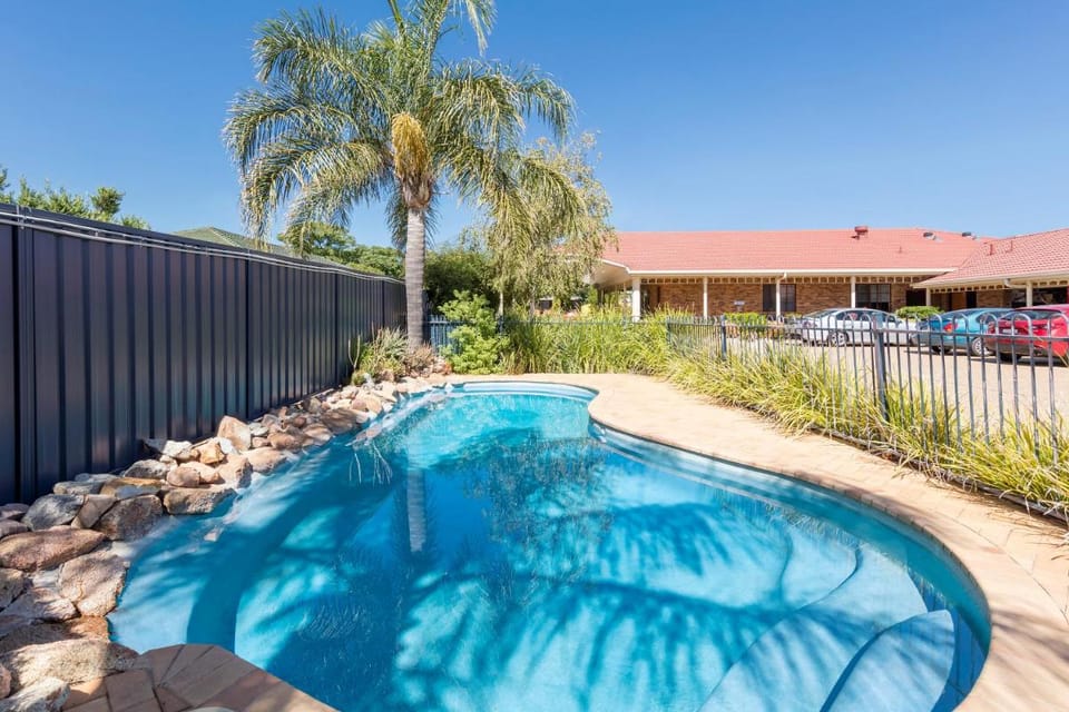 Best Western Ambassador Motor Inn Motel in North Wagga Wagga