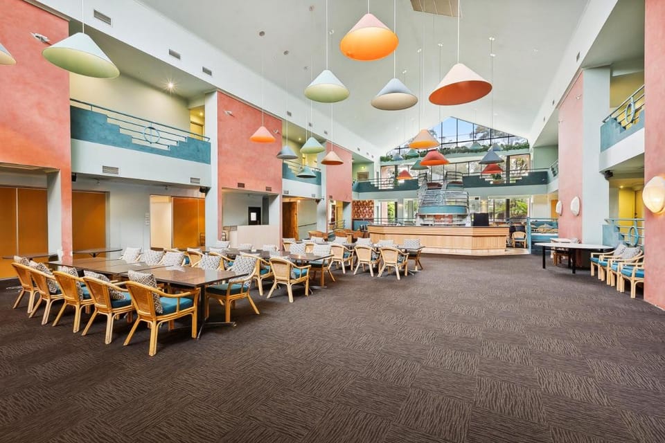 Quality Hotel Manor Hotel in Melbourne