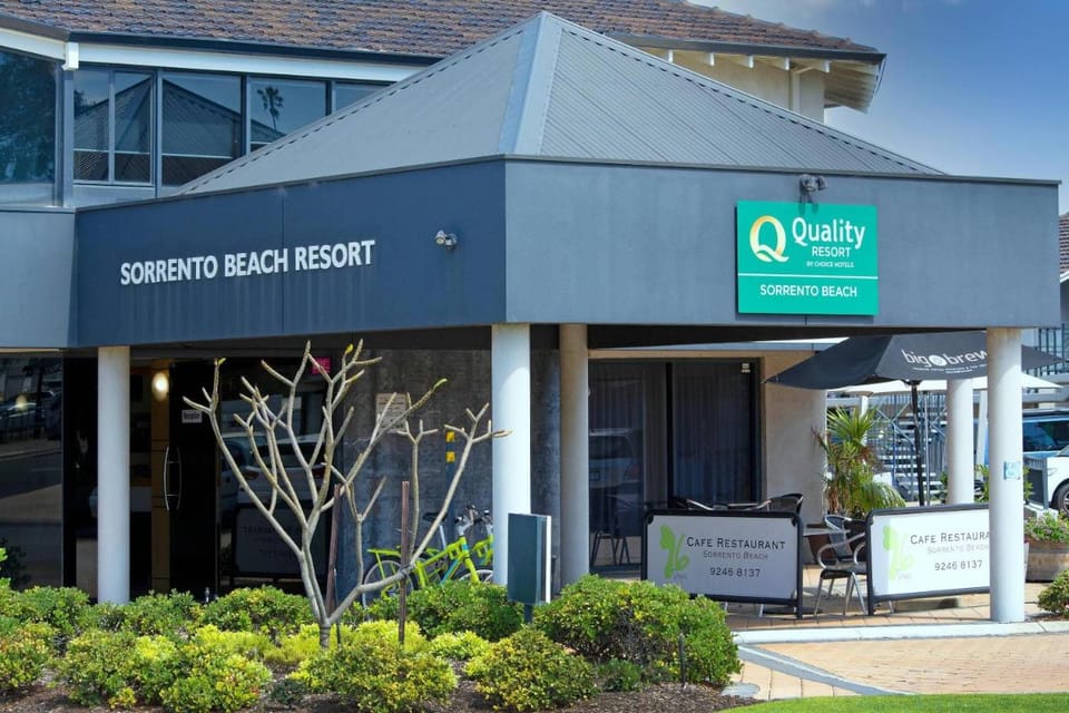 Quality Resort Sorrento Beach Resort in Perth