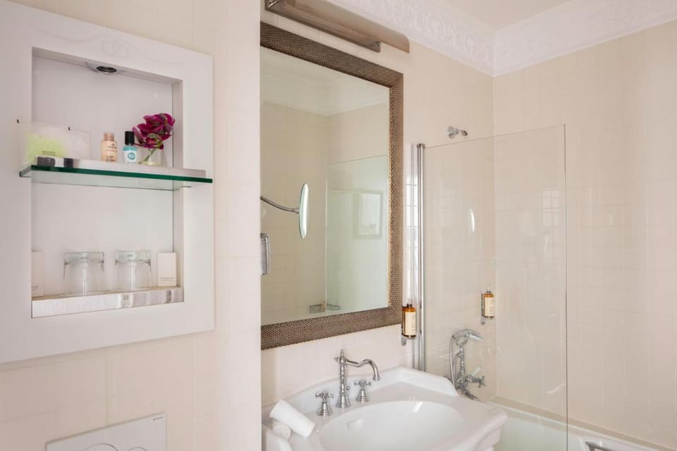 Le 123 Elysees - Astotel Hotel in Paris