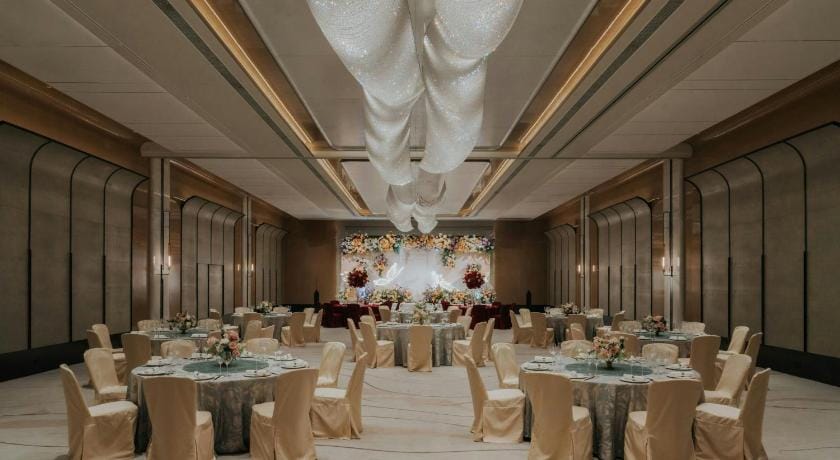 Sheraton Hong Kong Hotel And Towers Hotel in Hong Kong