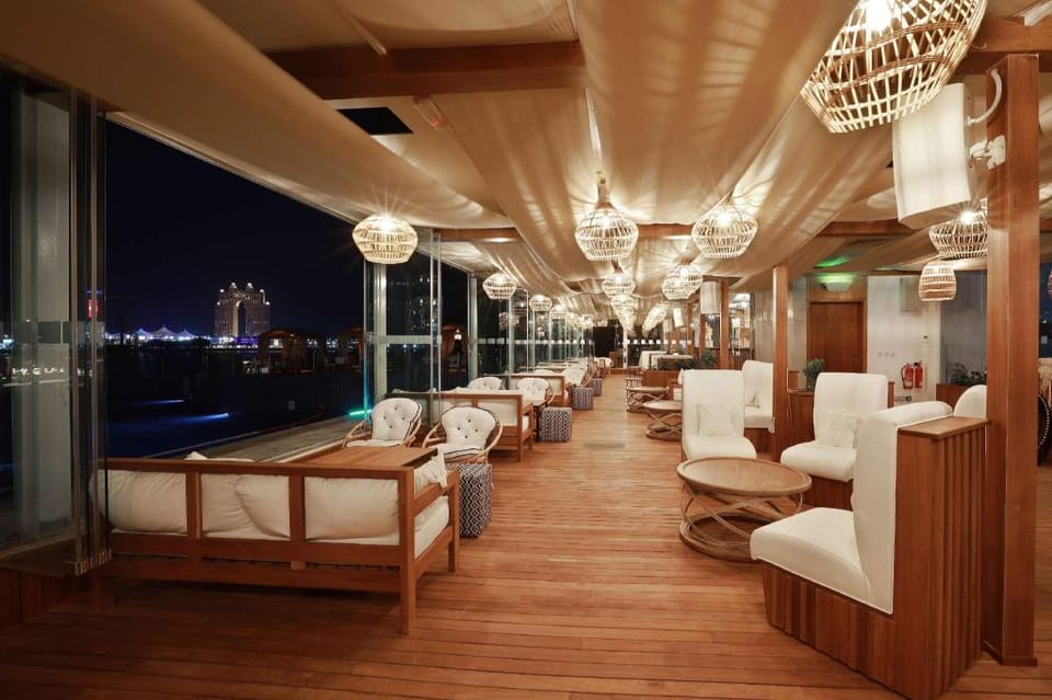 Radisson Blu Hotel & Resort, Abu Dhabi Corniche Resort in Abu Dhabi