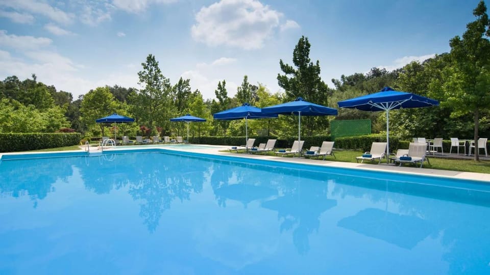 Mak Albania Hotel Hotel in Tirana