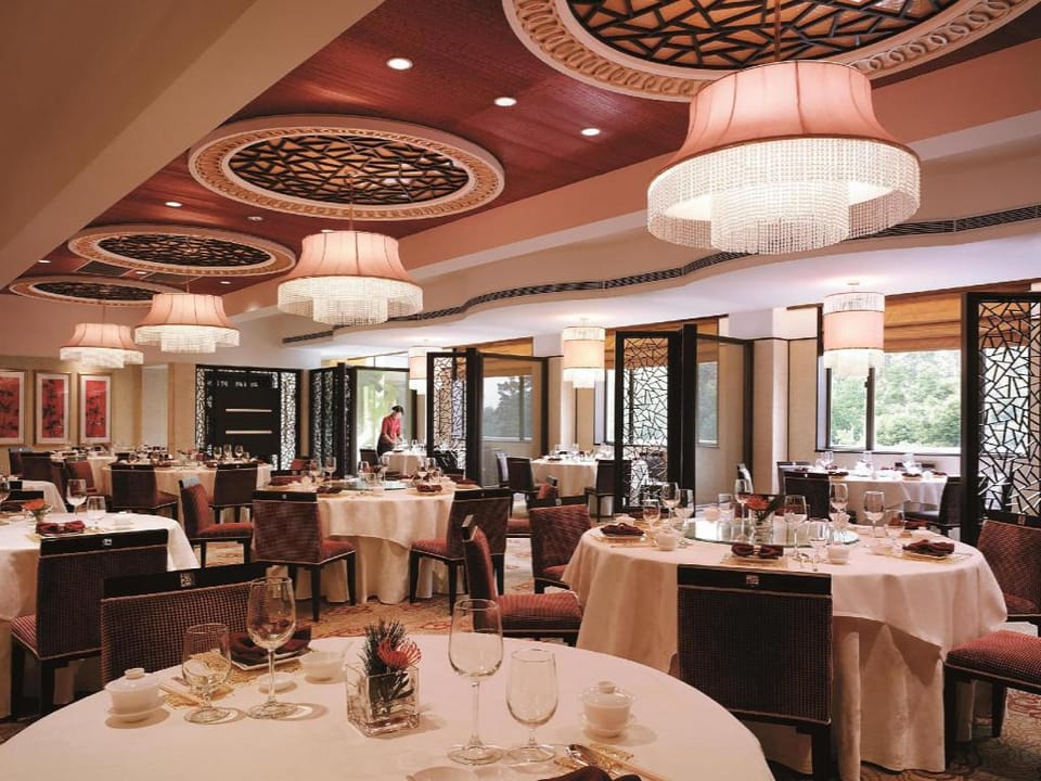 Shangri-La Hotel, Hangzhou Hotel in Hangzhou