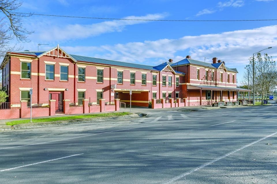 Lake Inn - Ballarat Motel in Ballarat