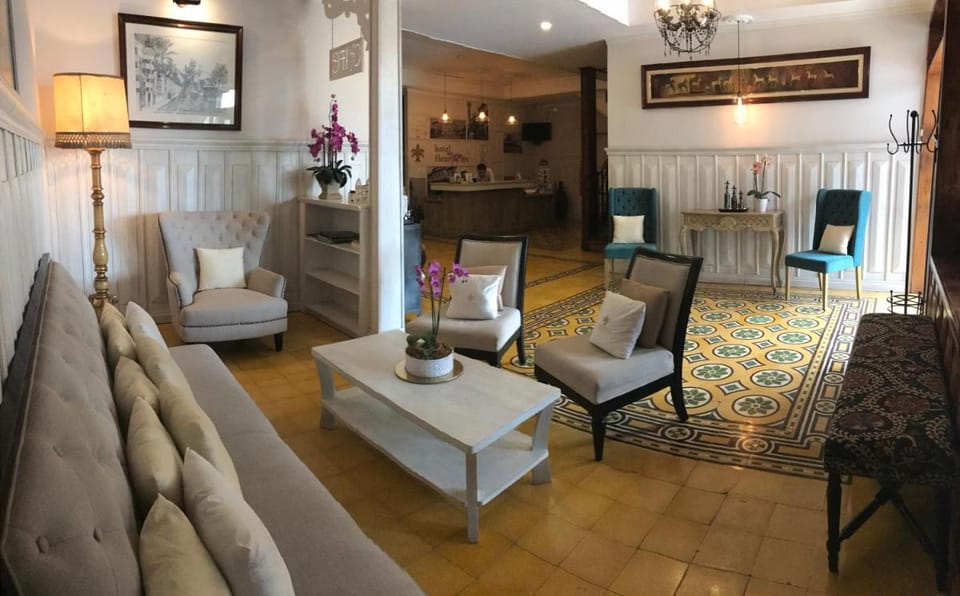 Fleur de Lys Hotel in San Jose