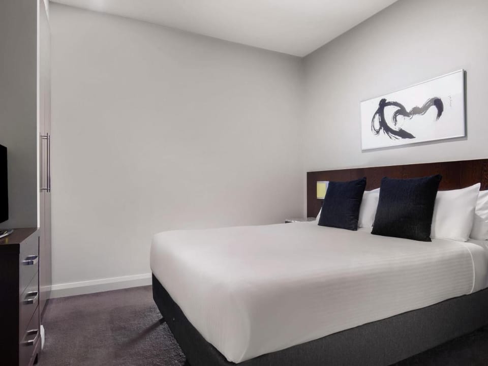 Mantra Hindmarsh Square Hotel in Adelaide