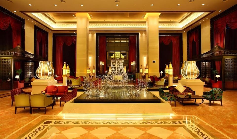 Wyndham Grand Plaza Royale Palace Chengdu Hotel in Chengdu
