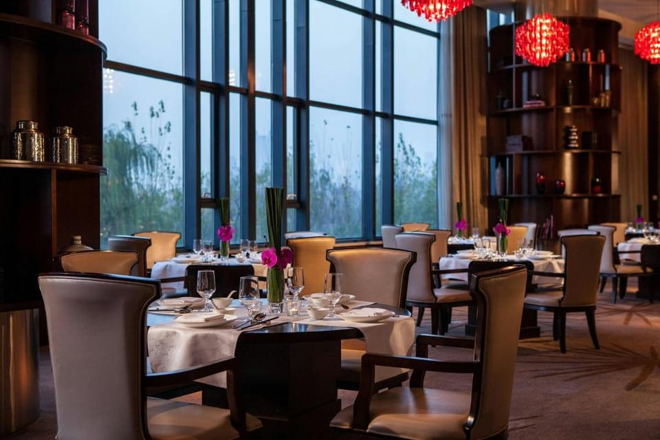 Renaissance by Marriott Tianjin Lakeview Hotel Hotel in Tianjin