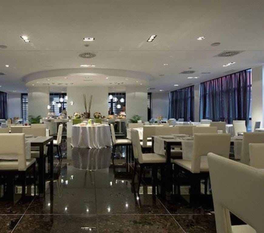 Italiana Hotels Milan Rho Fair Hotel in Rho
