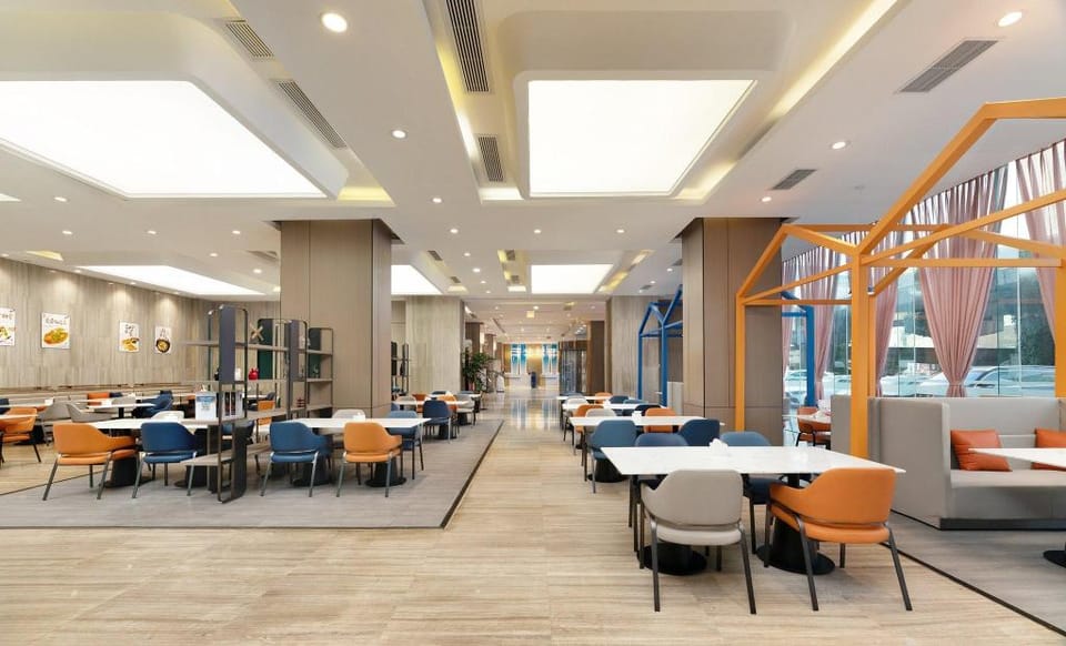 Holiday Inn Express Chengdu Wuhou By IHG Hotel in Chengdu