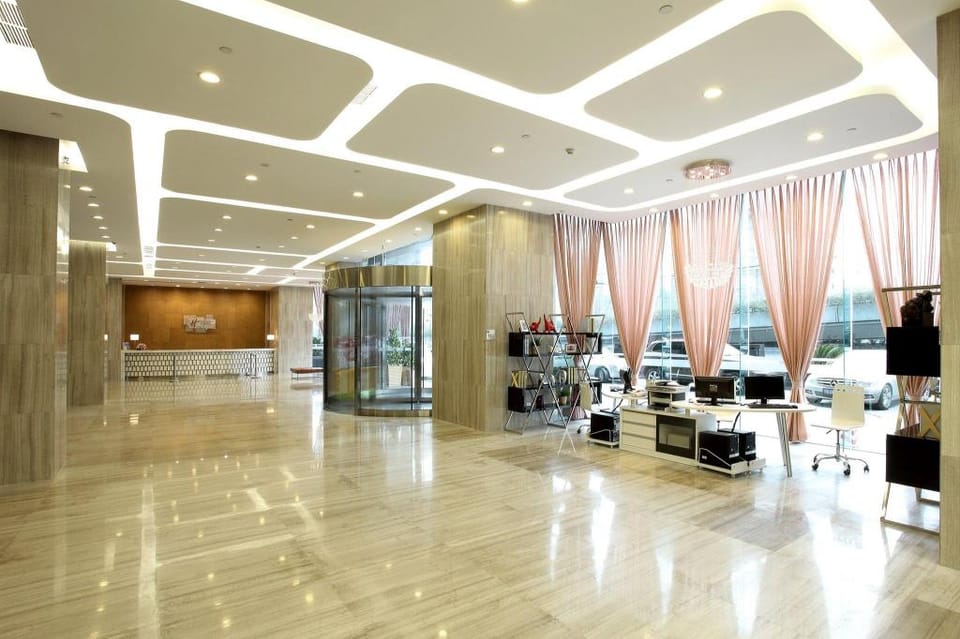Holiday Inn Express Chengdu Wuhou By IHG Hotel in Chengdu