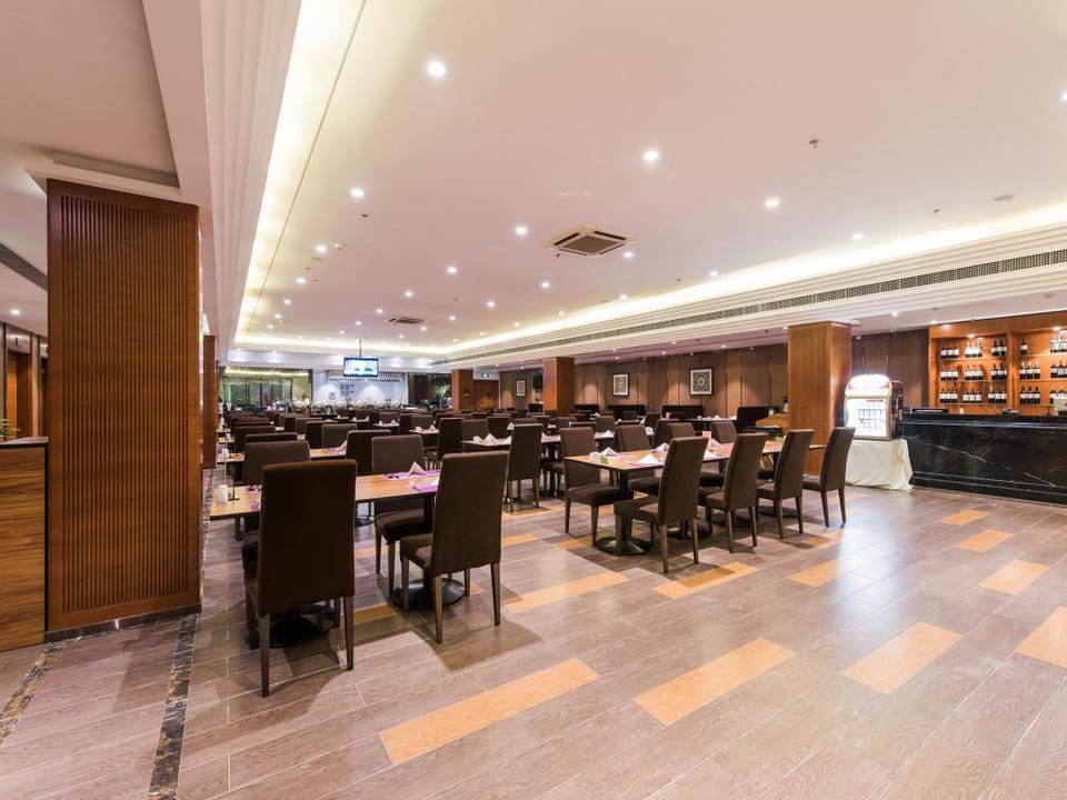 Ramada by Wyndham Beijing Airport Hotel in Beijing