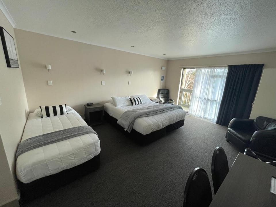 Kauri Court Motel and Apartments Motel in Palmerston North