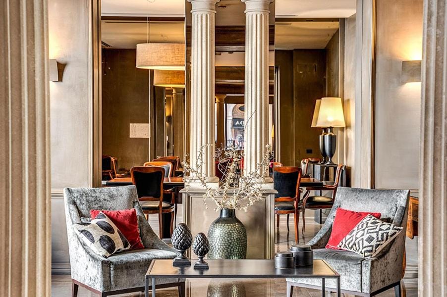 Colonna Palace Hotel in Rome