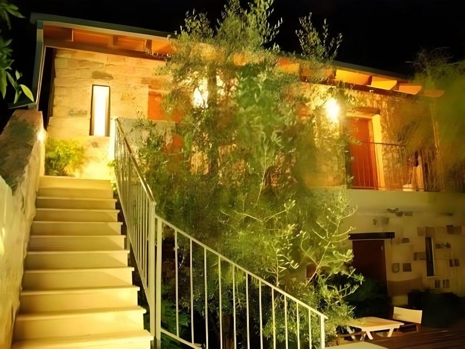 Shulamit Yard Hotel in North District