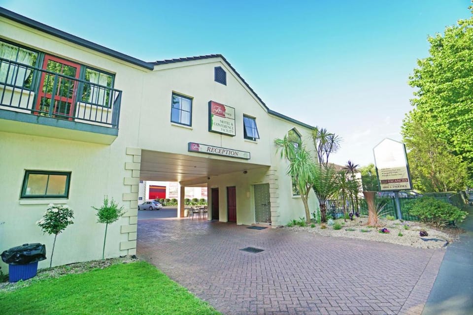 Anglesea Motel and Conference Centre Motel in Hamilton