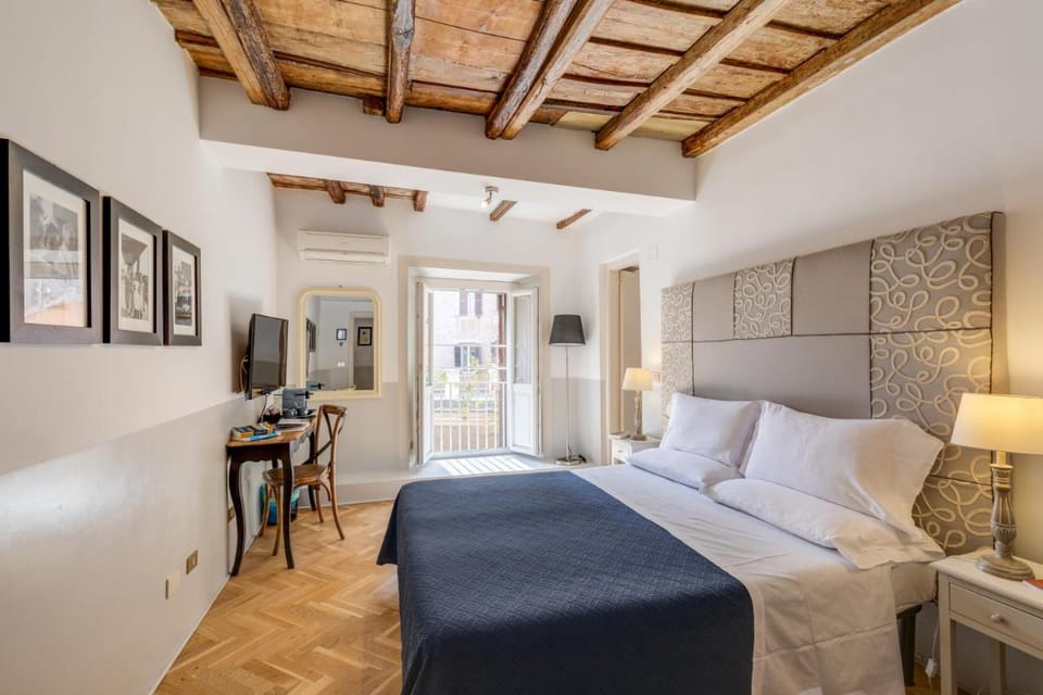 The Bluehostel Bed and Breakfast in Rome