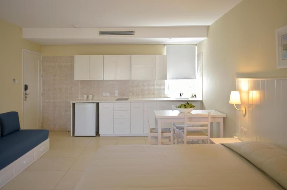 Sunrise Gardens Aparthotel Hotel in Protaras