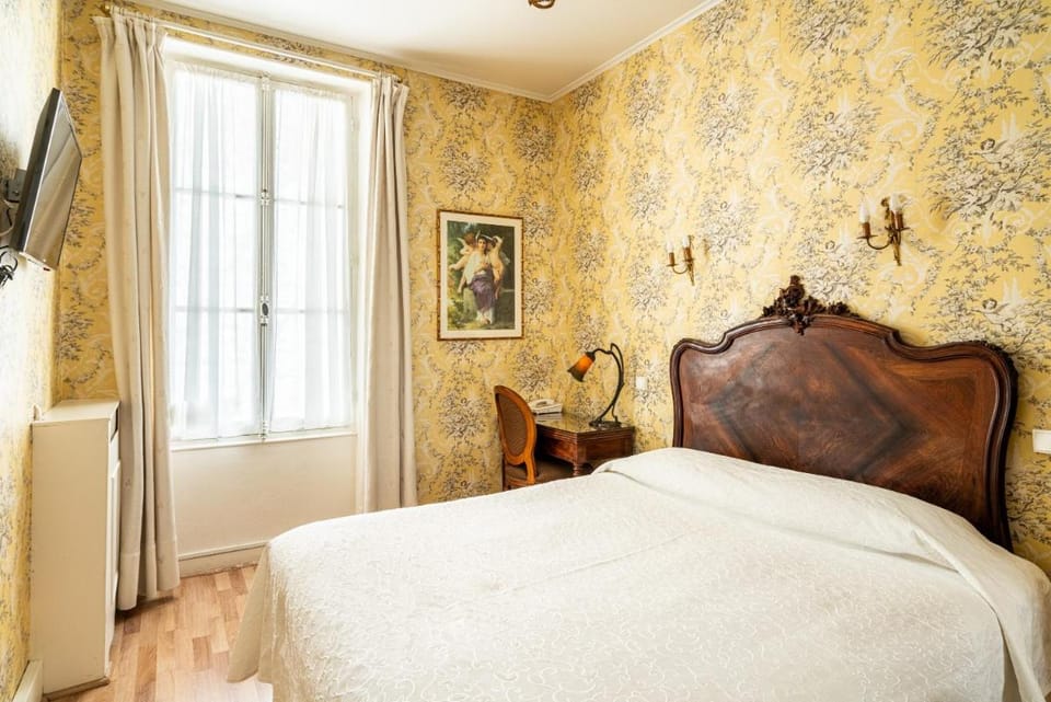 Hôtel de l'Abeille Hotel in Orléans