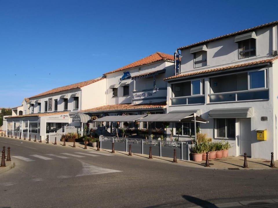 Le Dauphin Bleu Hotel in Saintes-Maries-de-la-Mer