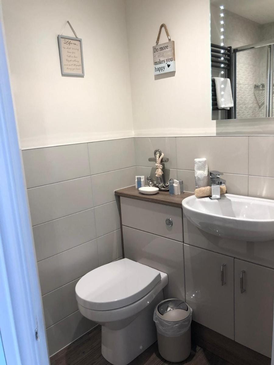 Wordsworths Guest House Bed and Breakfast in Lake Road