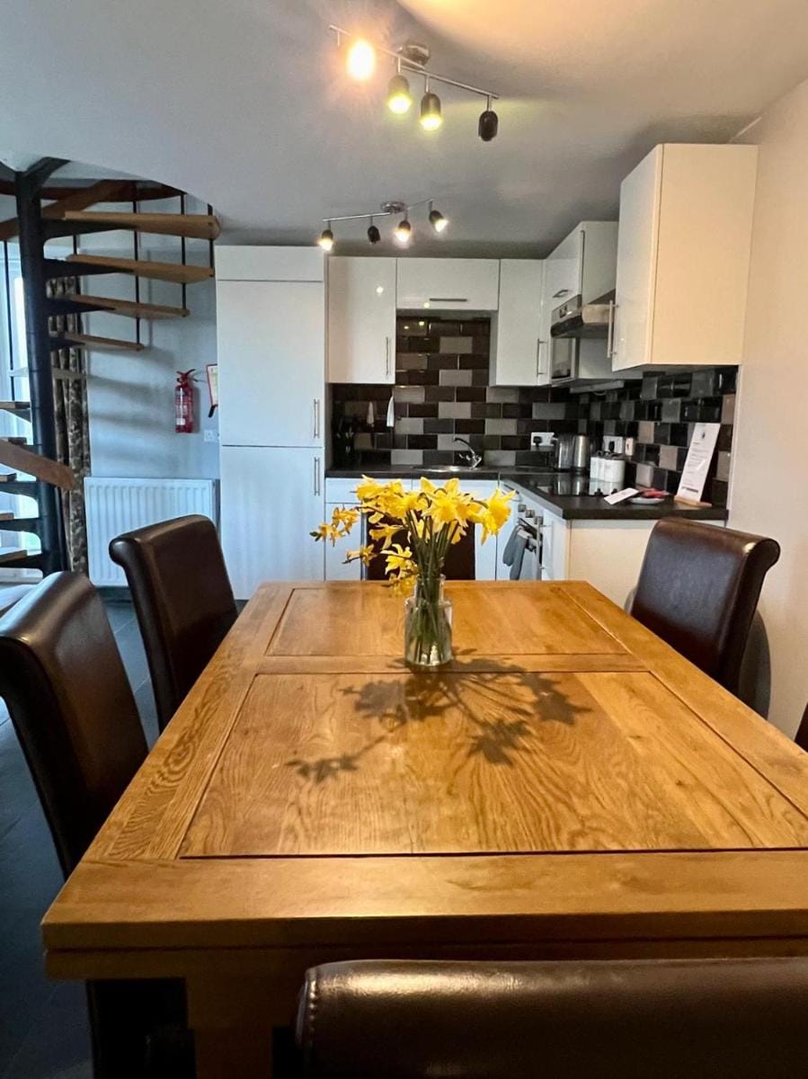 Dolgun Uchaf Historic B&B and Cottages with Boutique Bedrooms In The Heart of Snowdonia Bed and Breakfast in Wales