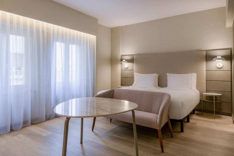 AC Hotel by Marriott Carlton Madrid Hotel in Centro
