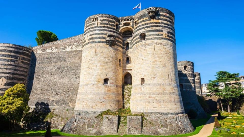 The Originals City, Angers Sud, Le Village 49 Hotel in Pays de la Loire