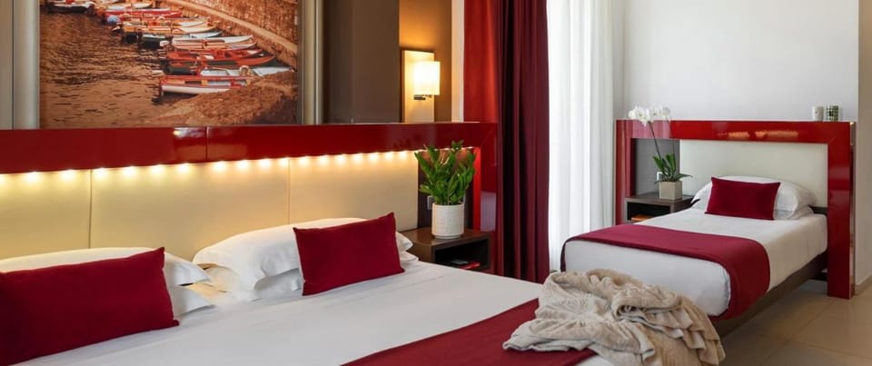 Kairos Garda Hotel Hotel in Lake Garda