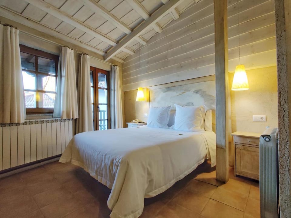 Posada Restaurante Casa de la Sal Bed and Breakfast in Extremadura, Spain