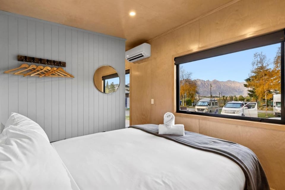 Hampshire Holiday Parks - Queenstown Lakeview Campground/ 
RV Resort in Queenstown