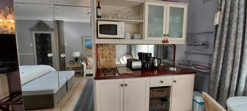 Platinum Suite with private terrace For 2 guests - Roosboom Luxury Apartment Apartment in Cape Town