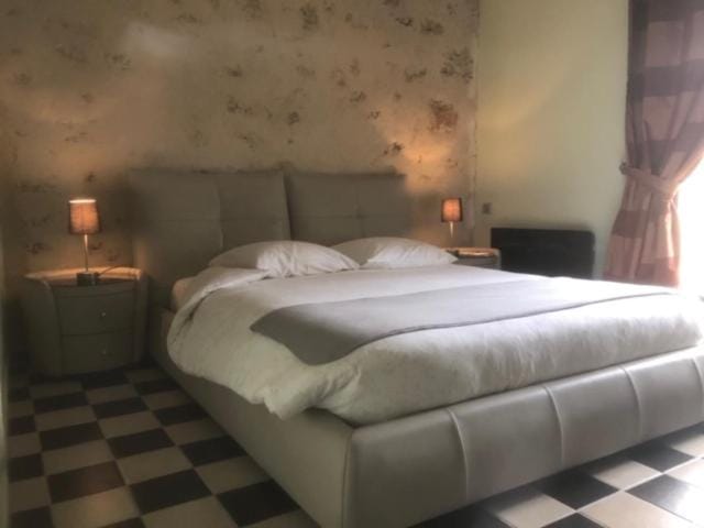 Auberge du Manet Hotel in Montigny-le-Bretonneux