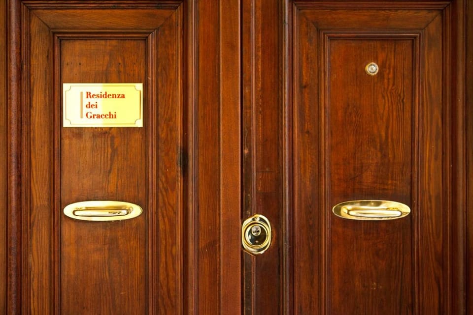 Residenza Dei Gracchi Bed and Breakfast in Rome