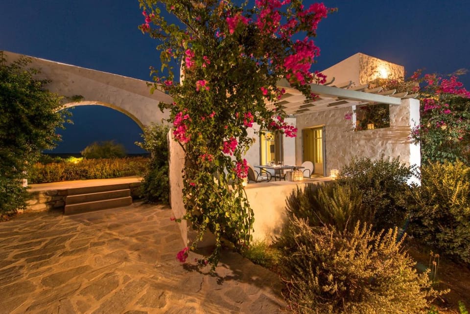 Stagones Luxury Villas Apartment hotel in Paros, Greece