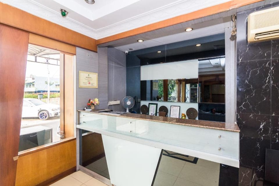 OYO 1581 Hotel Grand Palace Hotel in Riau Islands, Indonesia