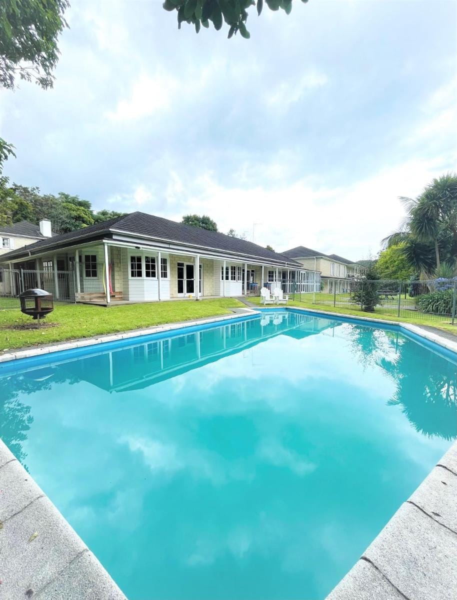 Discovery Settlers Hotel Hotel in Whangārei