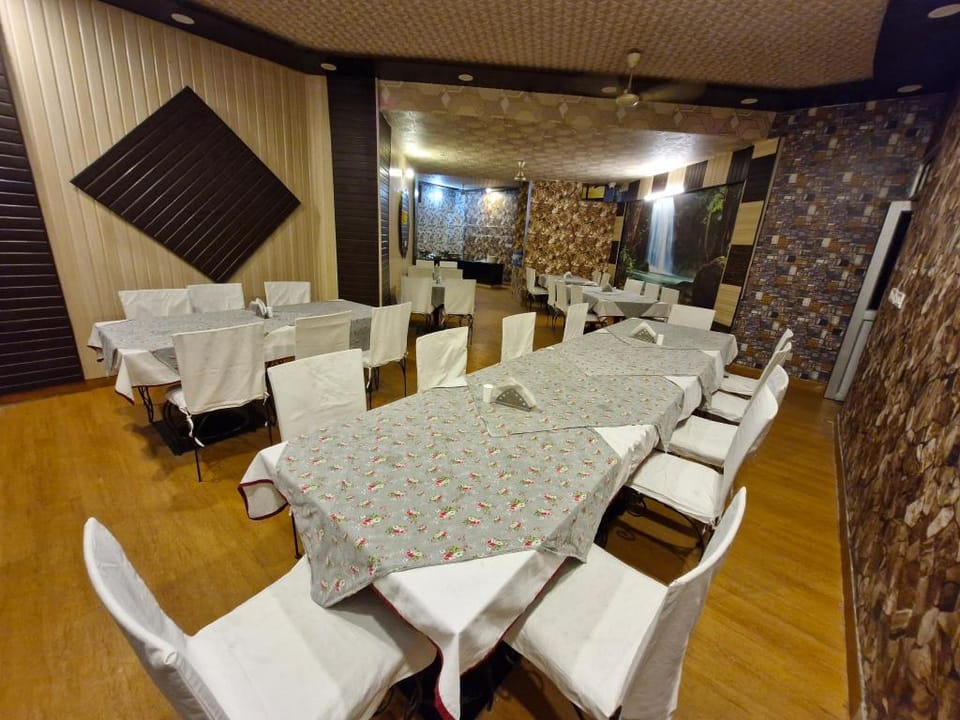 Hotel Sanctuary Resort Hotel in Rajasthan