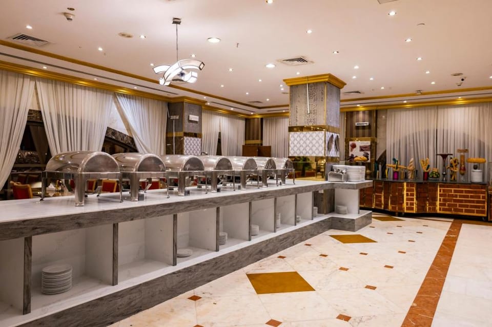 Zowar International Hotel Hotel in Medina