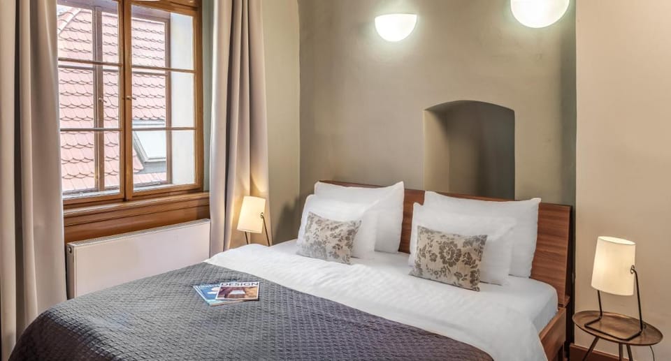 3 Epoques Apartment in Prague