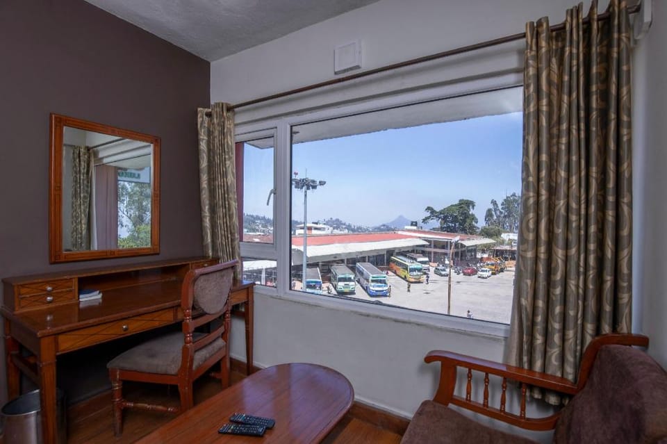 Hotel JC Grand Kodaikanal Hostel in Kodaikanal