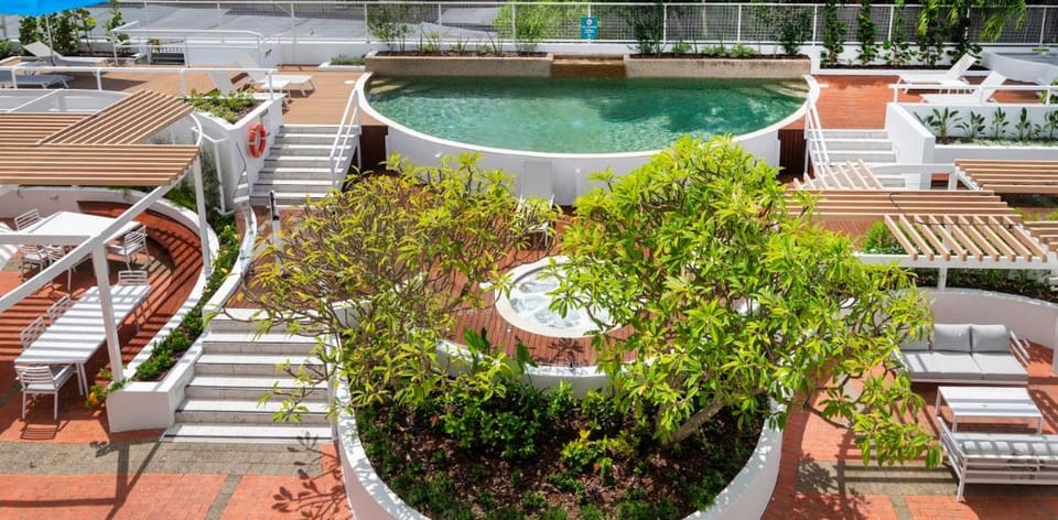 Sunshine Tower Hotel Hotel in Cairns