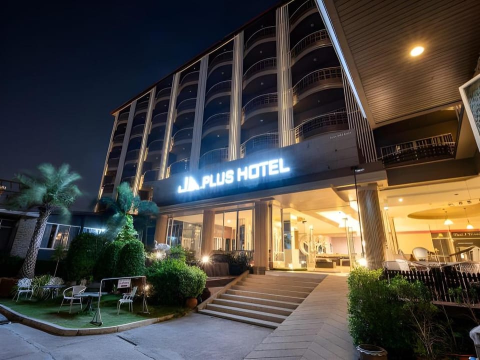 Sunday JA Plus Hotel Hotel in Pattaya City