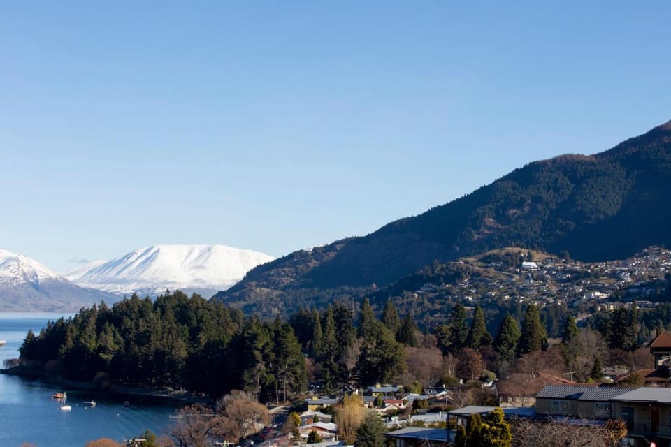 Copthorne Hotel & Apartments Queenstown Lakeview Hotel in Queenstown