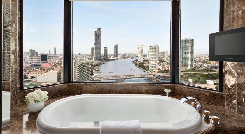 Shangri-La Hotel Bangkok Hotel in Bangkok